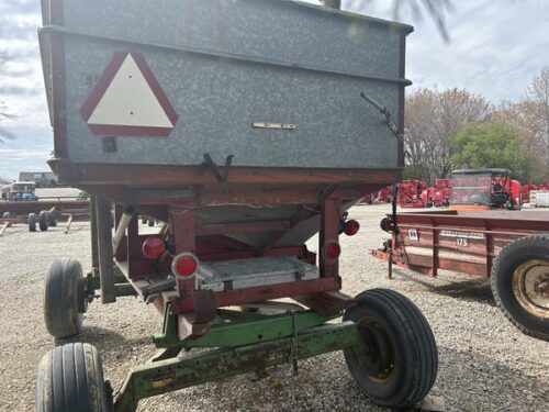 Gravity Wagon With Auger - Image 3