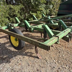 John Deere Chisel Plow