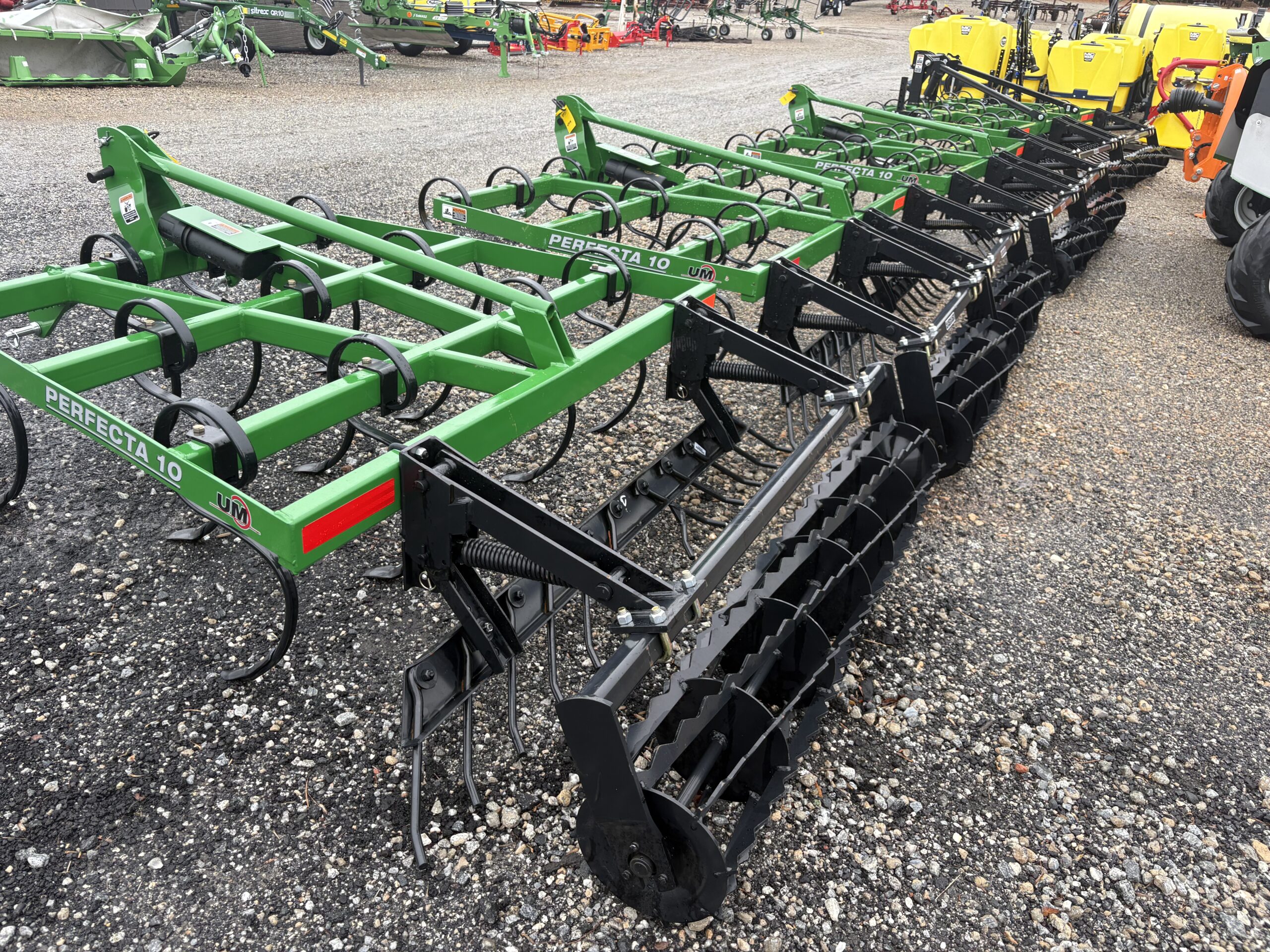 Unveferth Perfecta 10 Plows