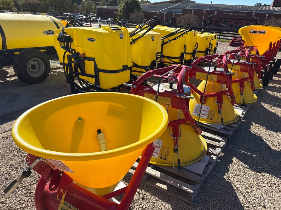 Fertilizer/Seed Spreader - Image 3
